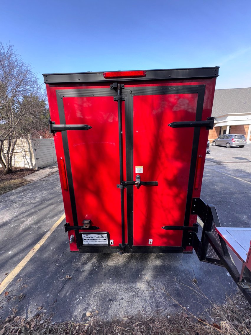 Image for TOWABLE TAILGATE TRAILER ONLINE ONLY AUCTION