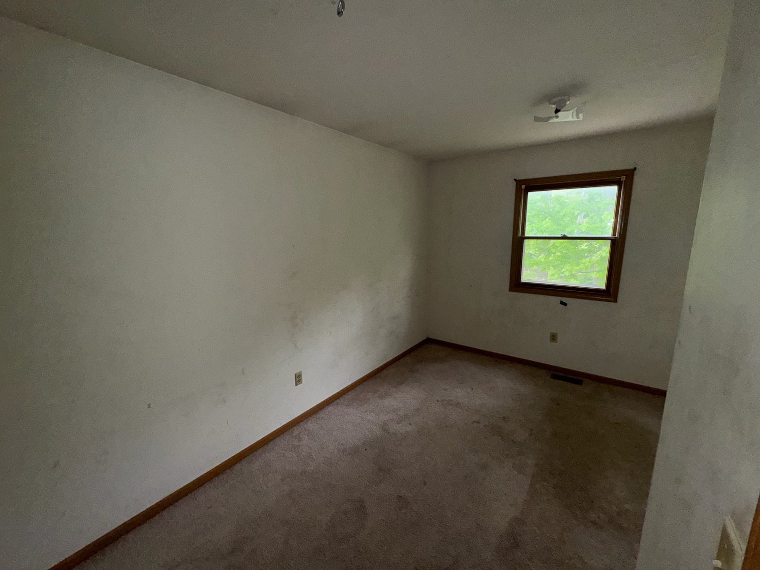 Image for MINIMUM BID AUCTION $199,000! 9450 Airport Hwy