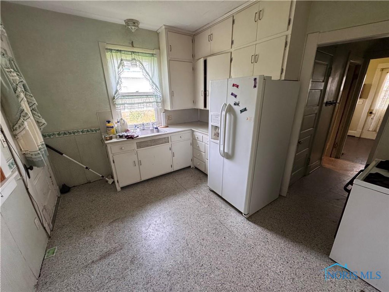 Image for MINIMUM BID AUCTION $29,000! 1221 Gordon St