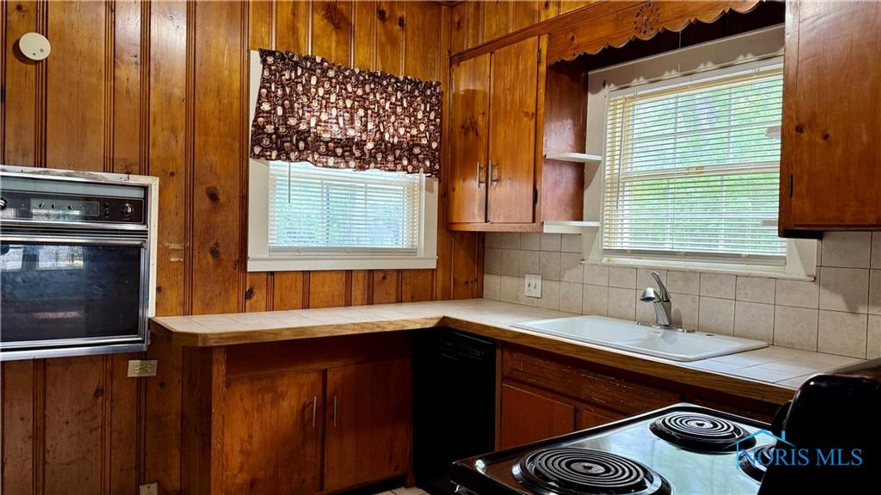 Image for MINIMUM BID AUCTION $99,000! 2659 Oak Grove Pl