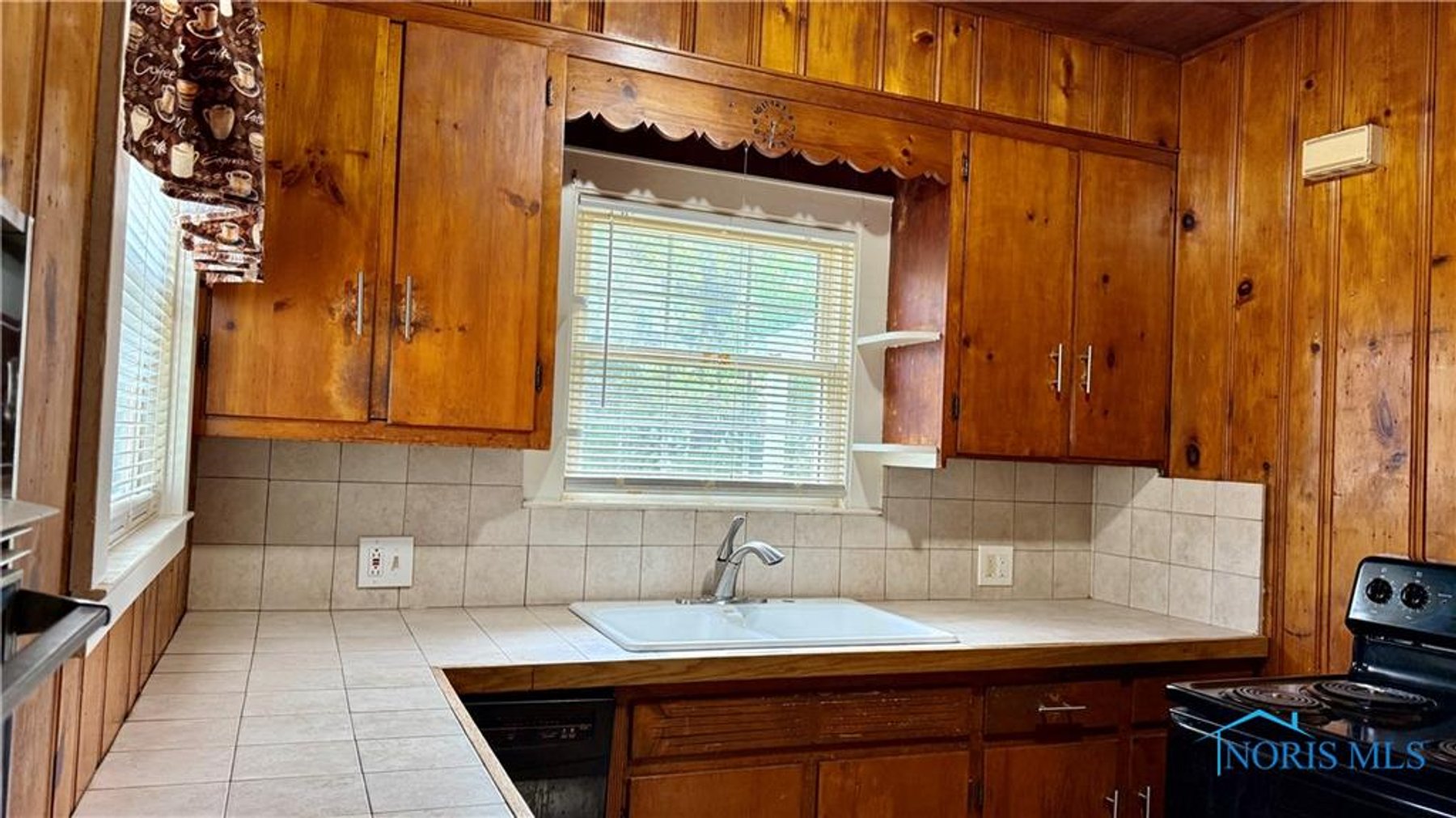 Image for MINIMUM BID AUCTION $99,000! 2659 Oak Grove Pl