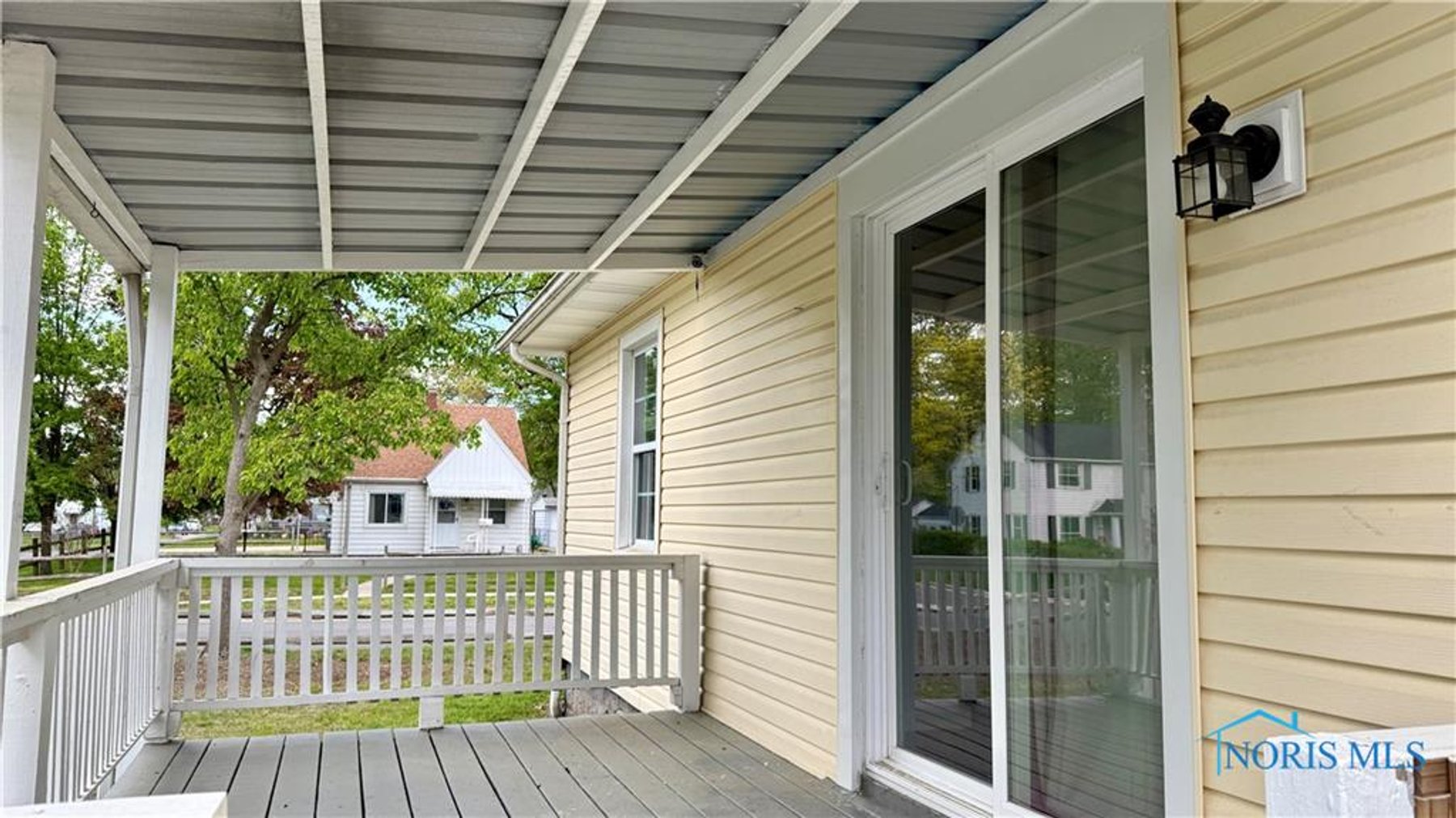 Image for MINIMUM BID AUCTION $99,000! 2659 Oak Grove Pl