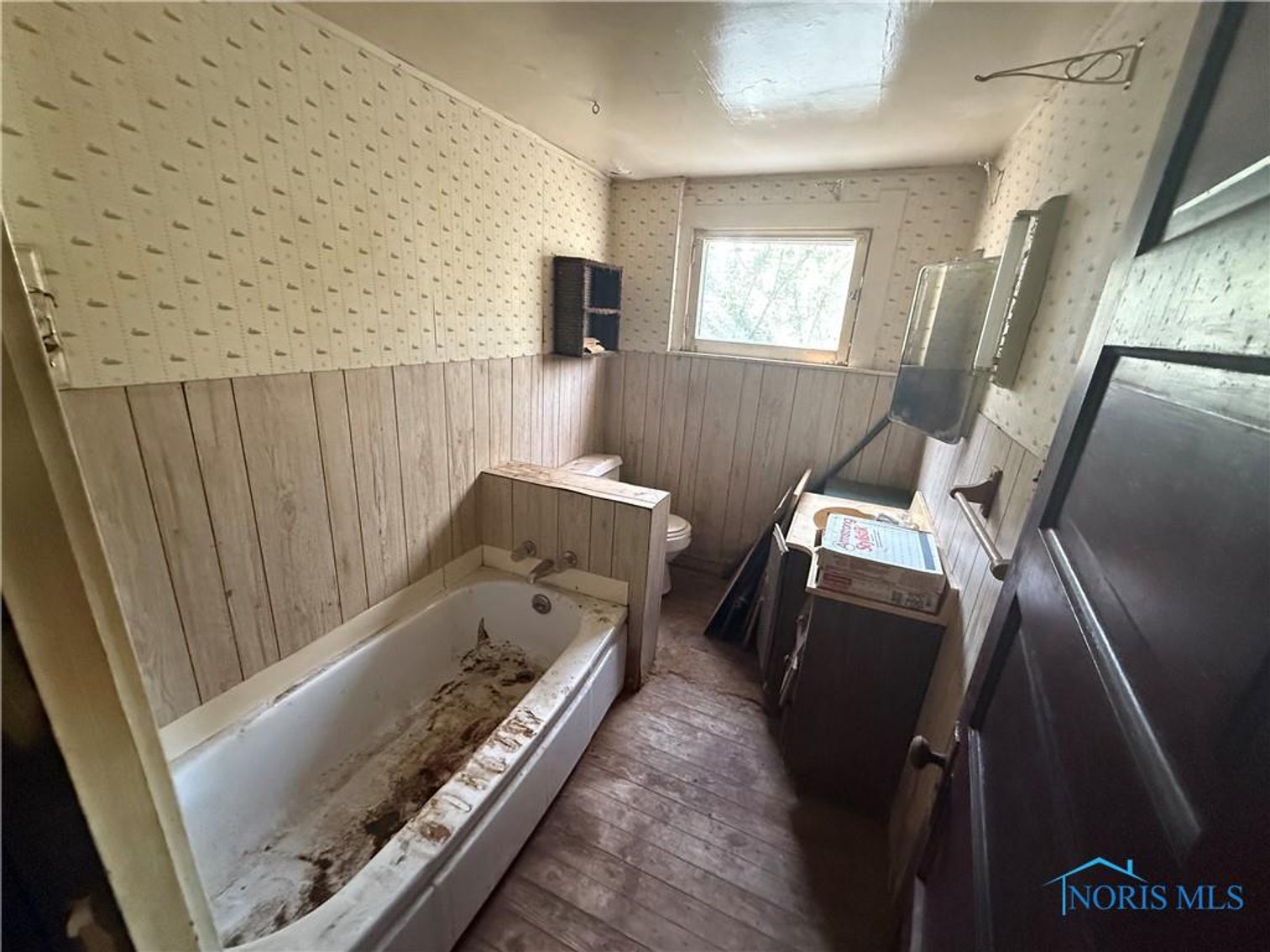 Image for MINIMUM BID AUCTION $25,000! 1441 Maumee St