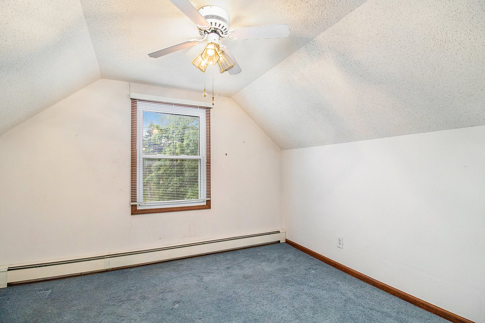 Image for MINIMUM BID AUCTION $90,000! 800 Askin St