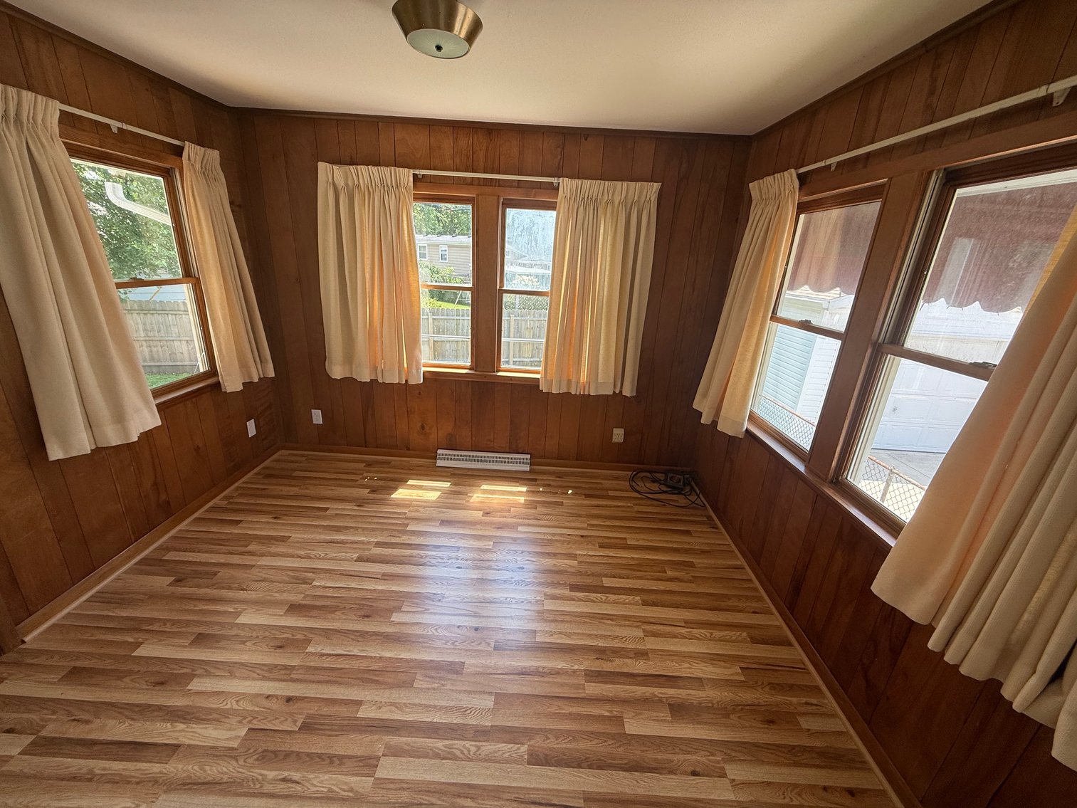 Image for MINIMUM BID AUCTION $99,000! 2921 Schneider Rd