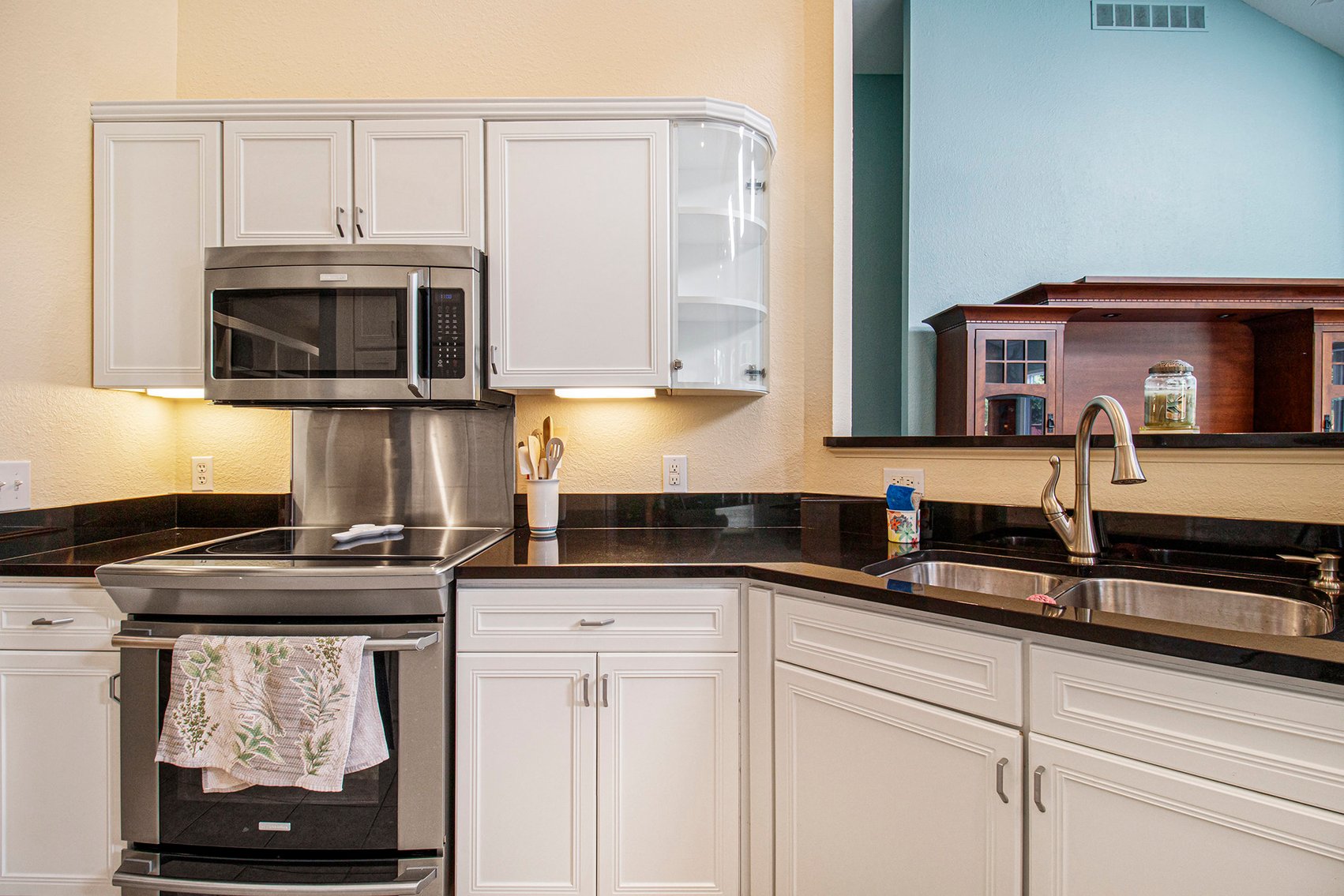 Image for MINIMUM BID AUCTION $279,000! 8637 Stone Oak Dr