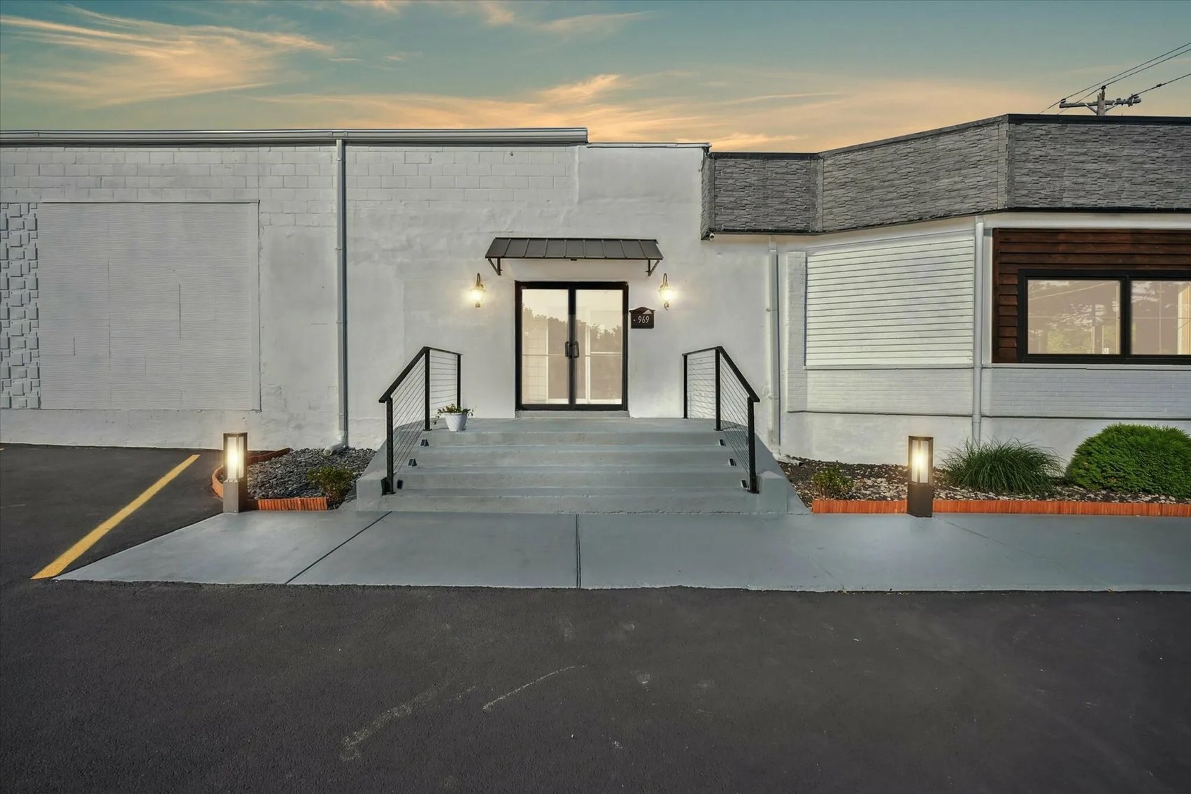 Image for MINIMUM BID AUCTION $369,000! 969 Dixie Hwy