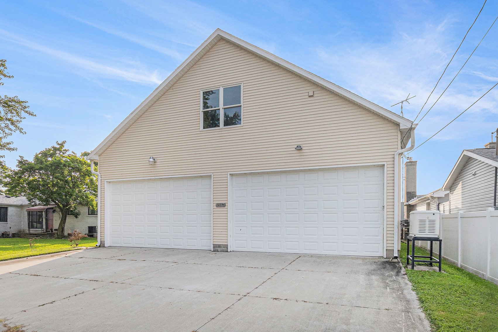 Image for MINIMUM BID AUCTION $425,000! 12294 Lakeshore Dr