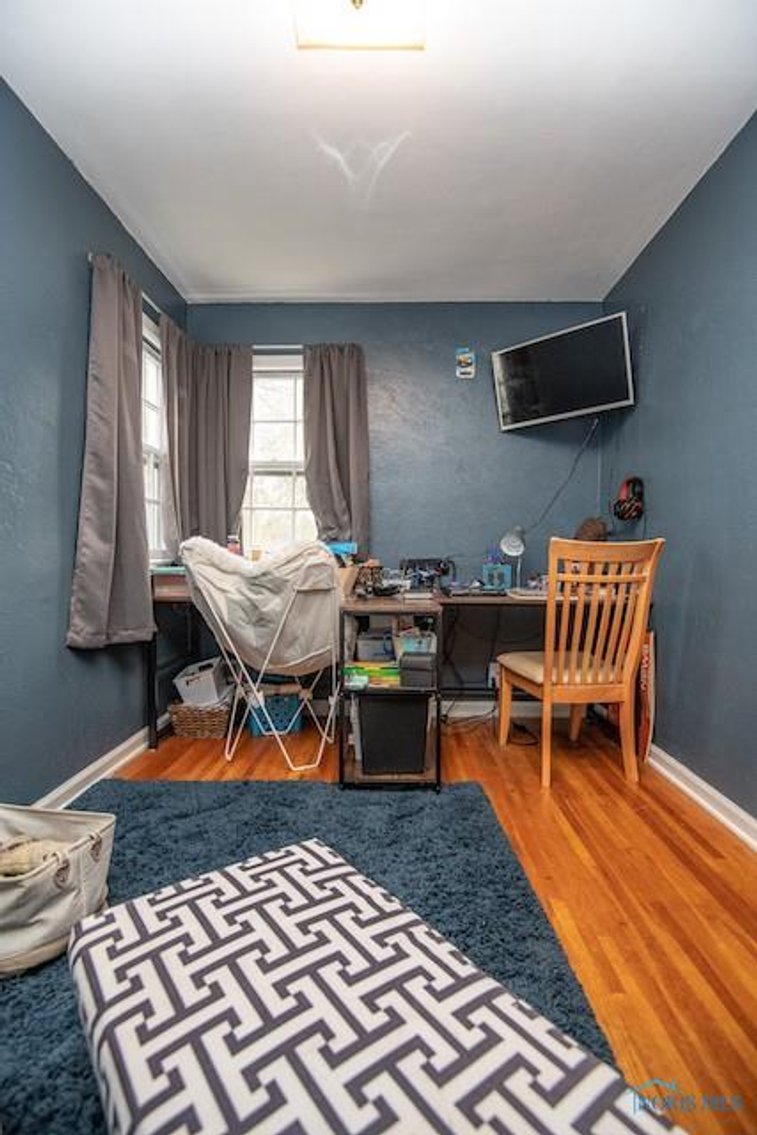 Image for SOLD PRIOR TO AUCTION! 3228 Manhattan