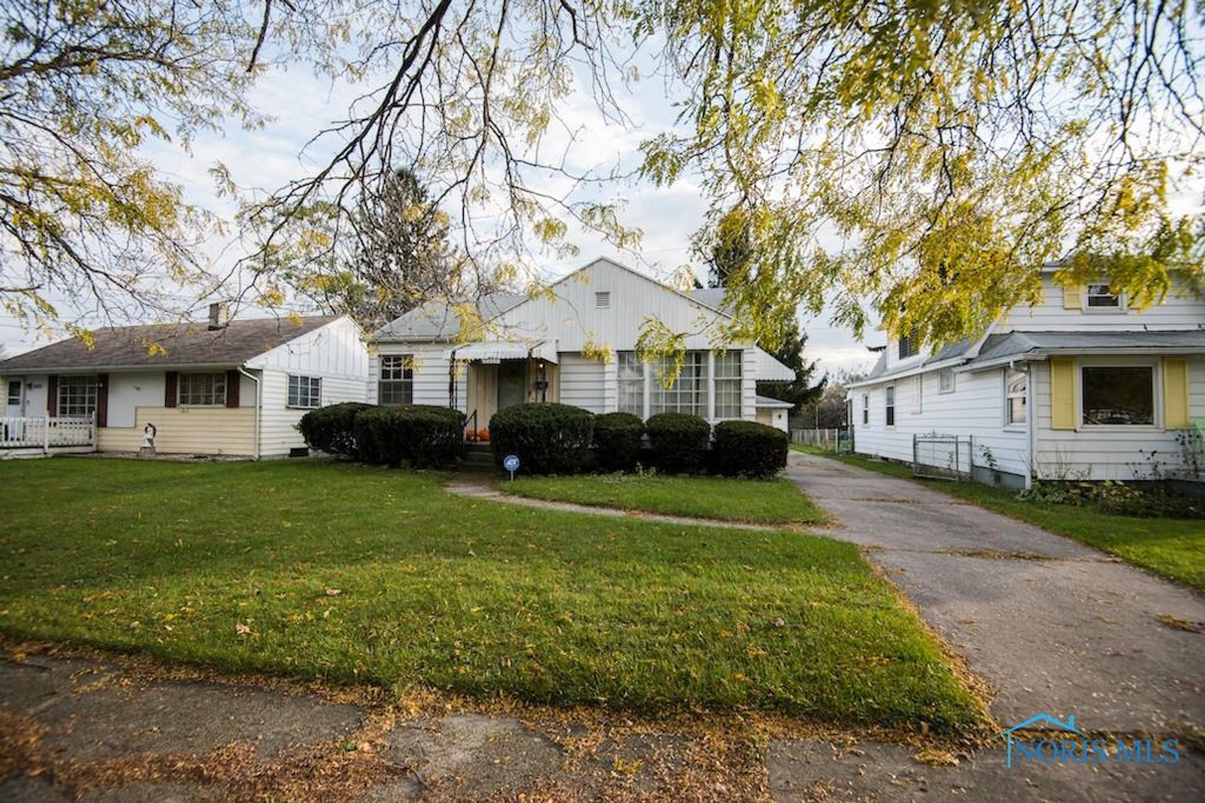 Image for SOLD PRIOR TO AUCTION! 3228 Manhattan