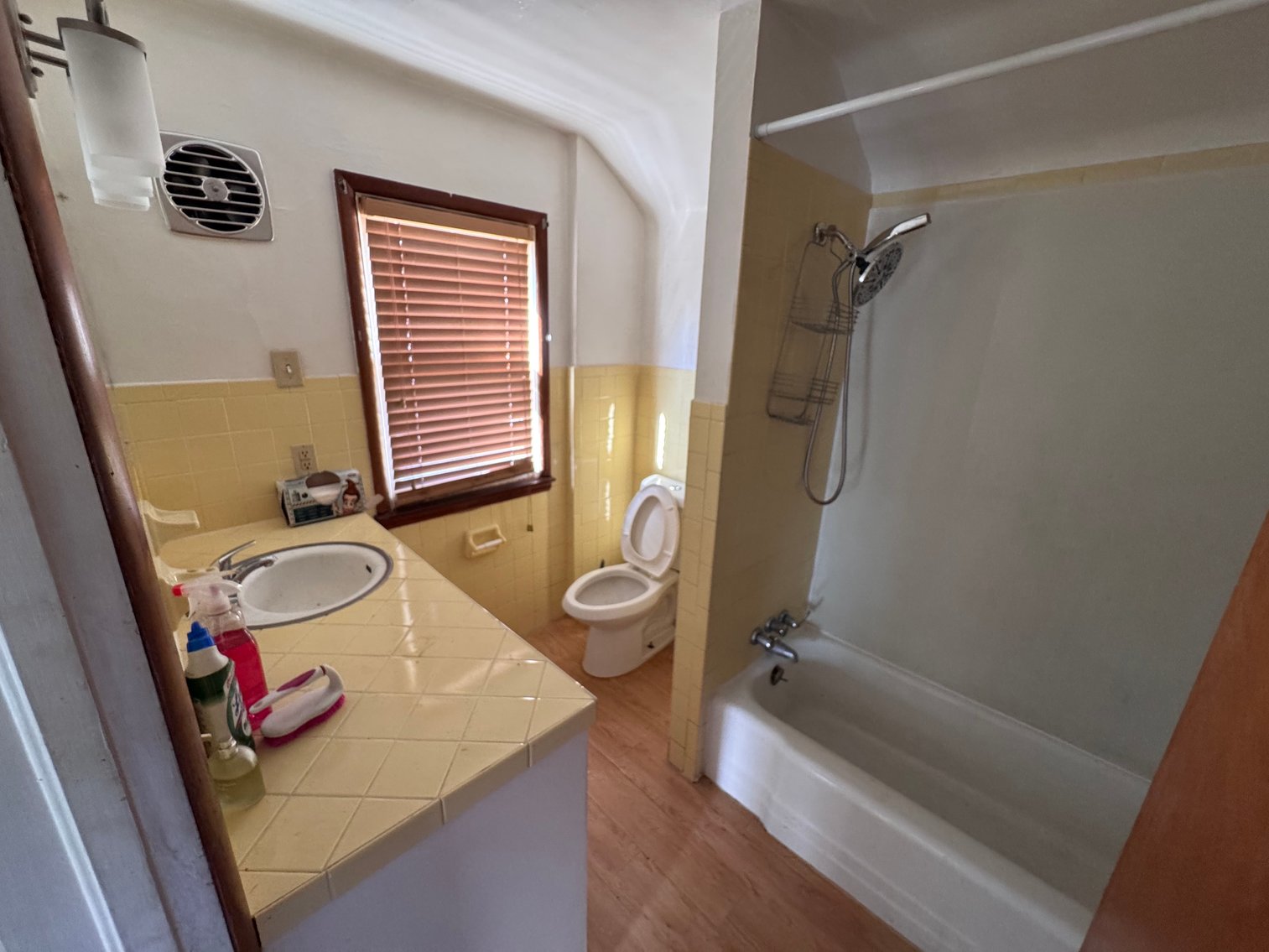 Image for MINIMUM BID AUCTION $39,000! 576 Bronx Dr