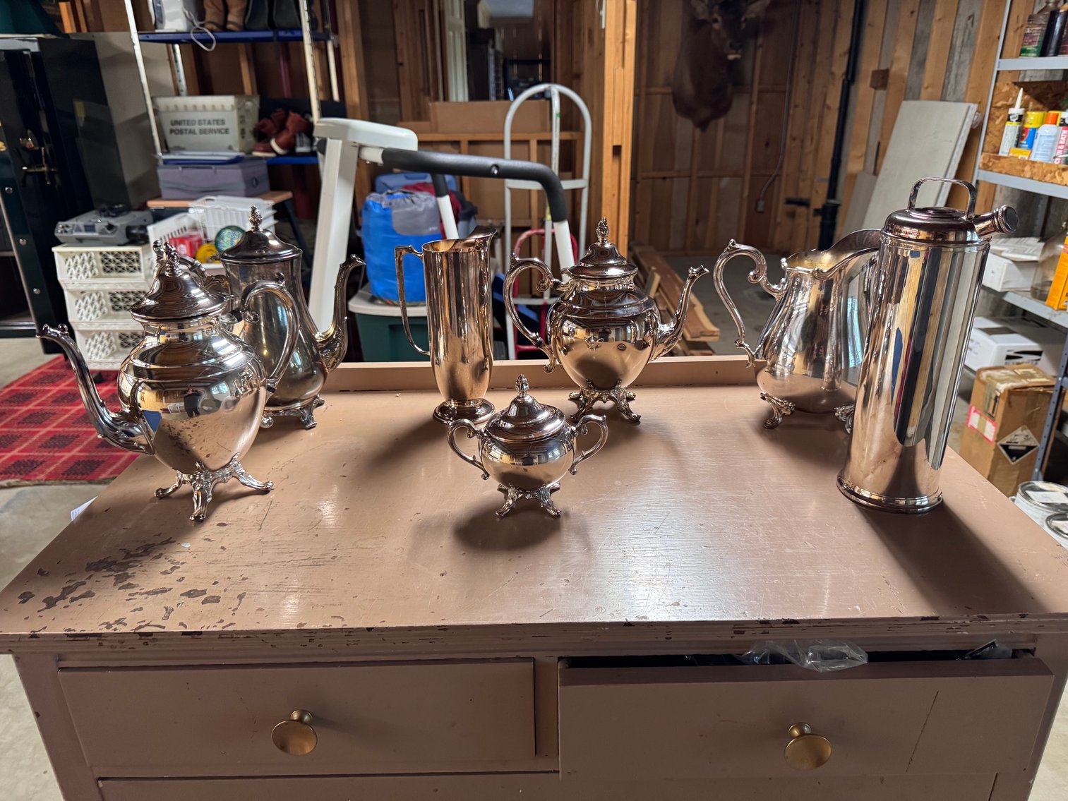 Image for VINTAGE FURNITURE, TOOLS, ARTWORK AND HOUSEHOLD ITEMS ONLINE ONLY AUCTION