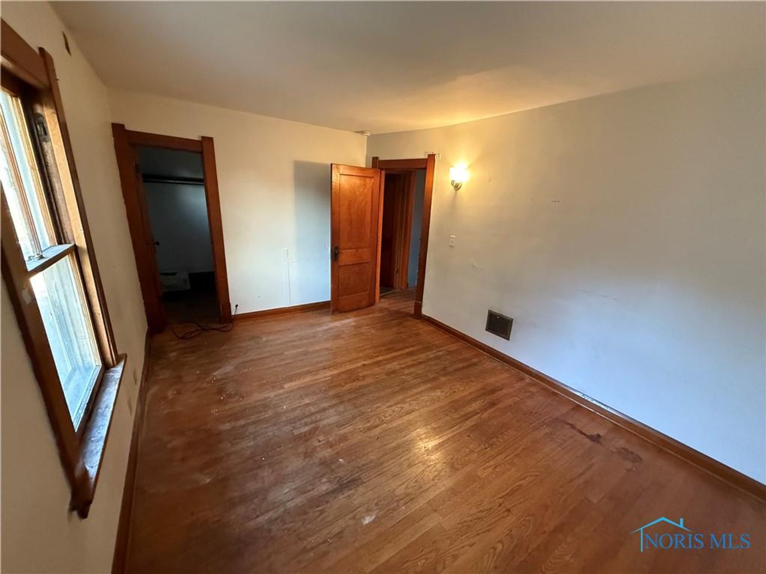 Image for MINIMUM BID AUCTION $40,000! 616 Park St