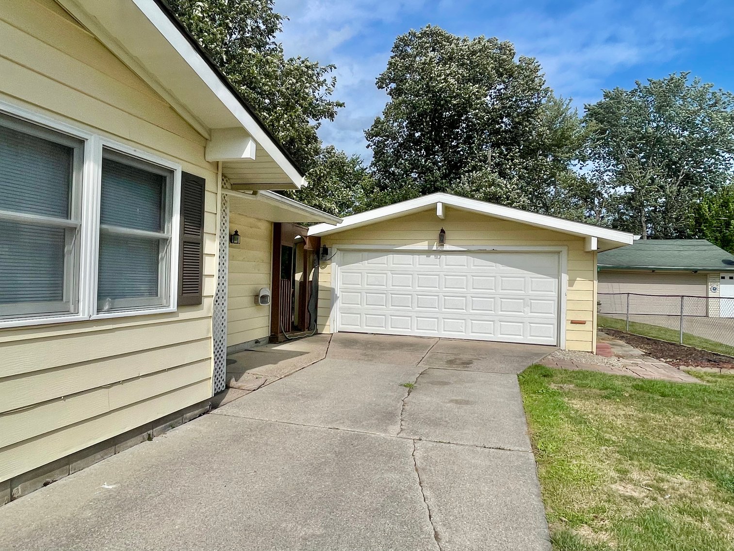 Image for MINIMUM BID AUCTION $89,000! 315 Clayton