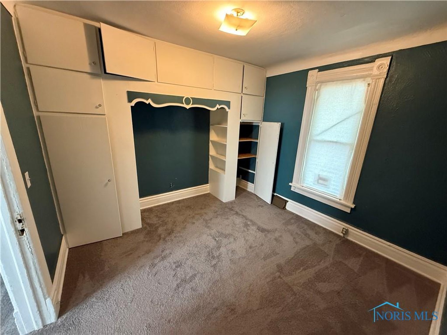 Image for SOLD PRIOR TO AUCTION! 885 National