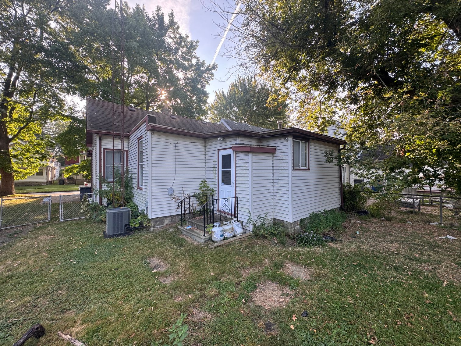 Image for MINIMUM BID AUCTION $19,000! 852 Berry