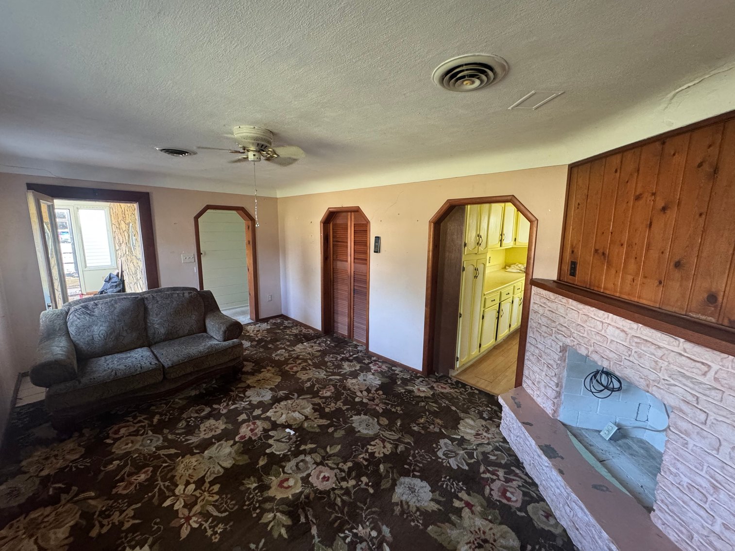 Image for MINIMUM BID AUCTION $49,000! 11149 West St