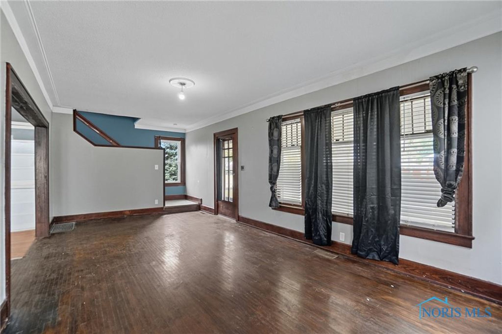 Image for MINIMUM BID AUCTION $149,000! 325 Greenlawn Ave