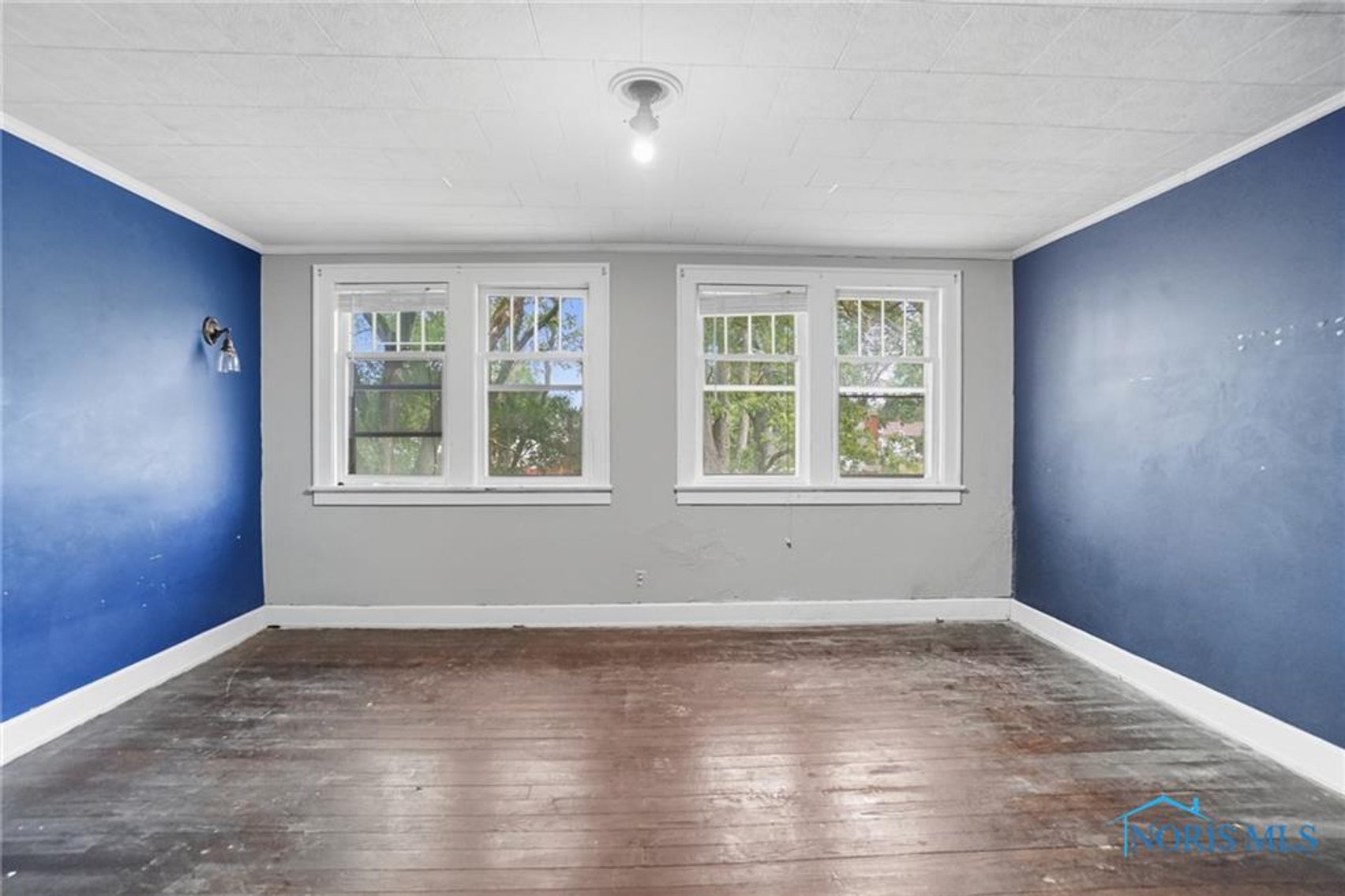 Image for MINIMUM BID AUCTION $149,000! 325 Greenlawn Ave