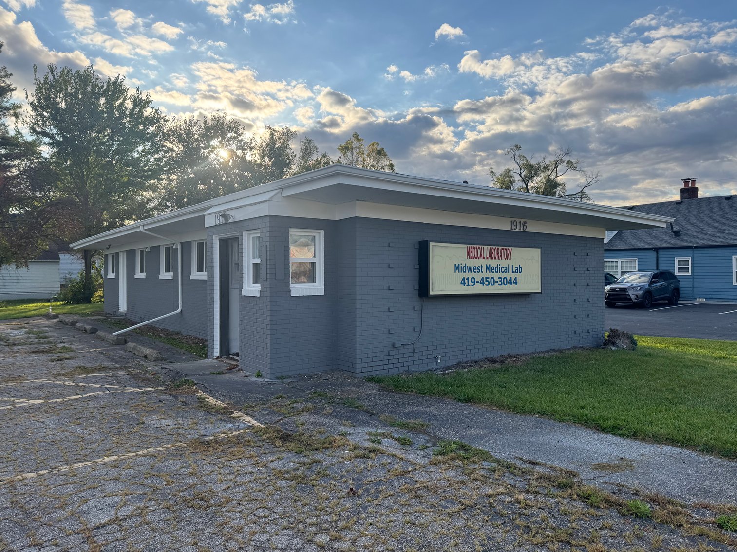 Image for MINIMUM BID AUCTION $99,000! 1916 N Reynolds Rd