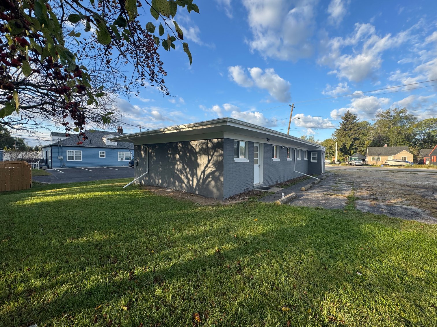 Image for MINIMUM BID AUCTION $99,000! 1916 N Reynolds Rd