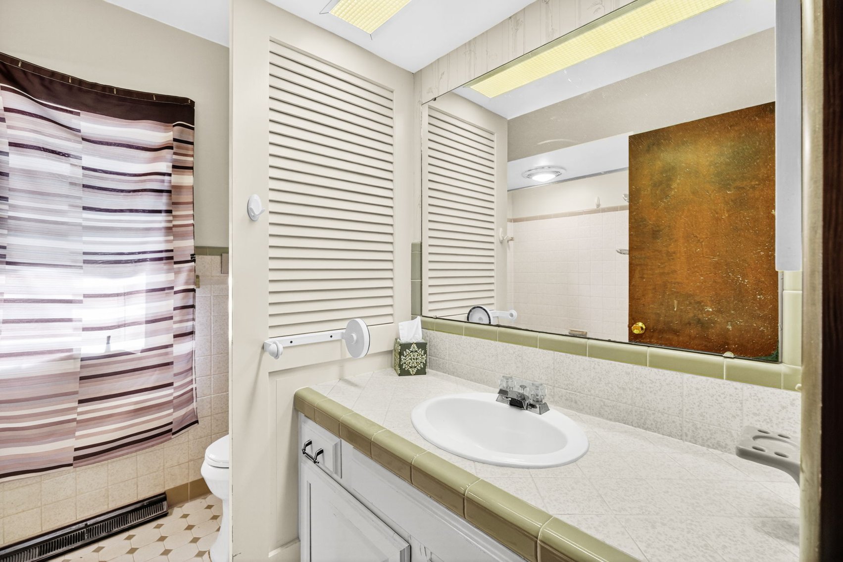 Image for MINIMUM BID AUCTION $99,000! 611 Miami St