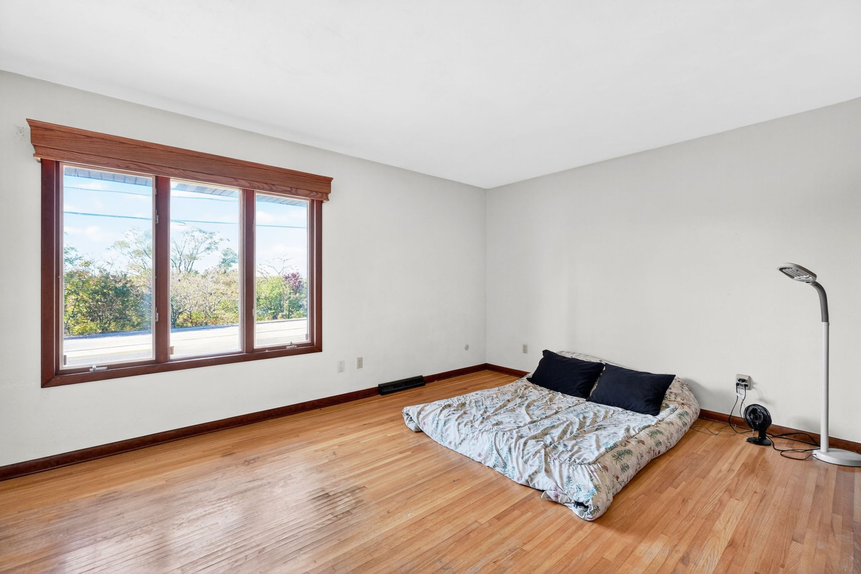 Image for MINIMUM BID AUCTION $99,000! 611 Miami St