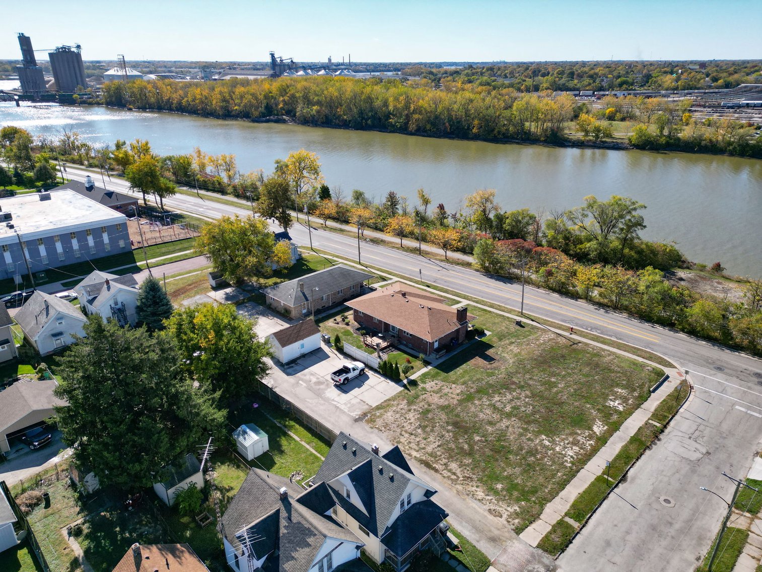 Image for MINIMUM BID AUCTION $99,000! 611 Miami St