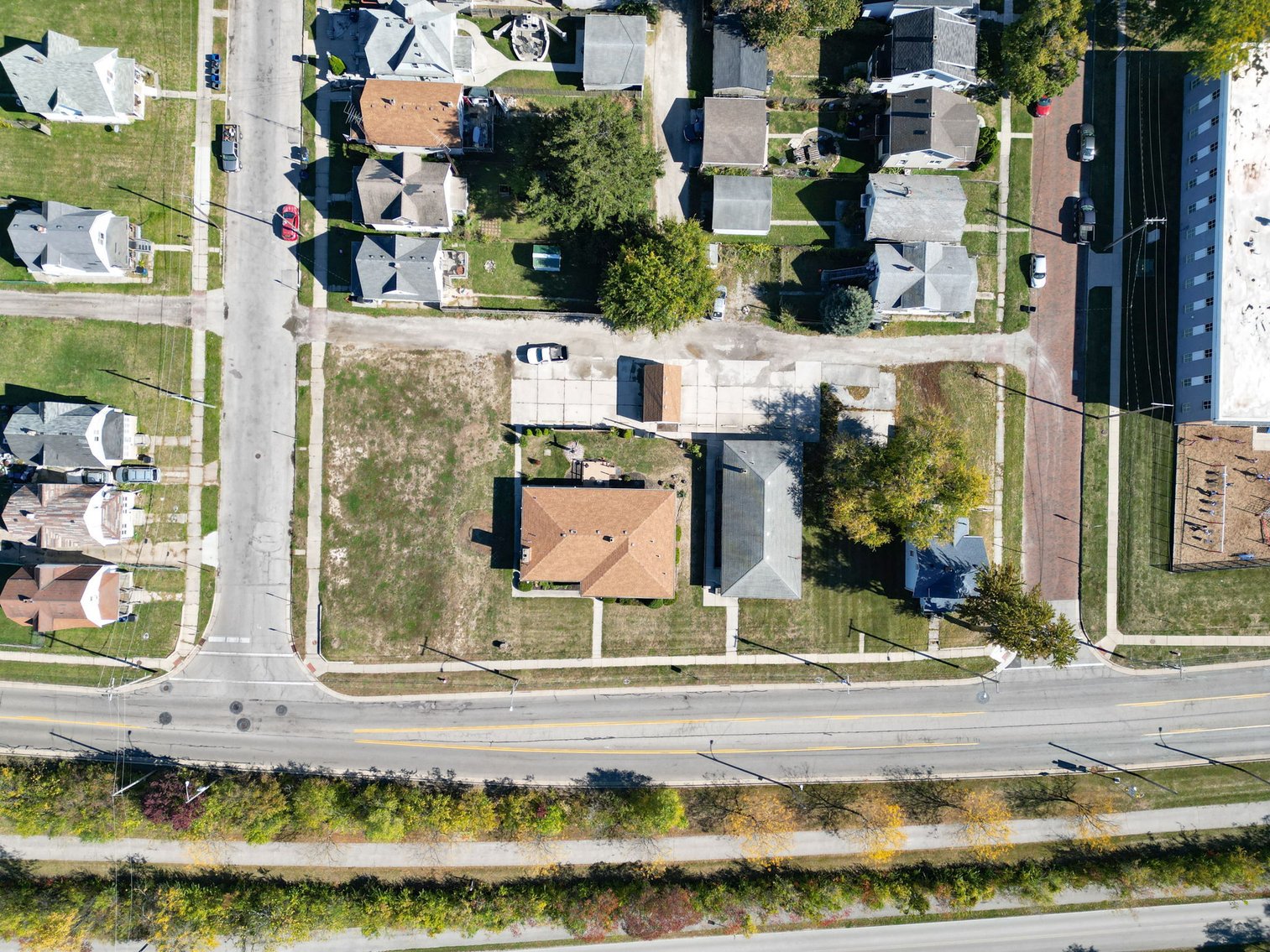 Image for MINIMUM BID AUCTION $99,000! 611 Miami St