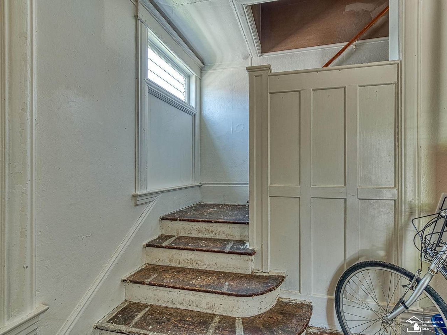 Image for MINIMUM BID AUCTION $49,000! 611 S. Monroe St.