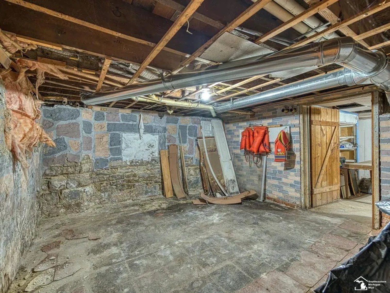 Image for MINIMUM BID AUCTION $49,000! 611 S. Monroe St.