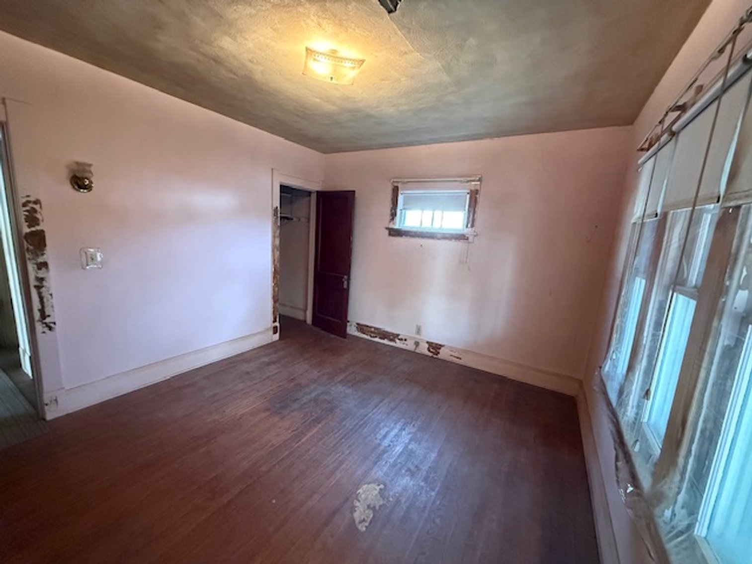 Image for MINIMUM BID AUCTION $29,000! 4419 Lewis Ave