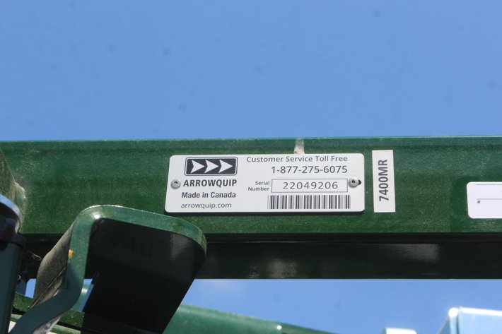 Image for Arrowquip 7400LMR Left-Hand Manual Squeeze Chute