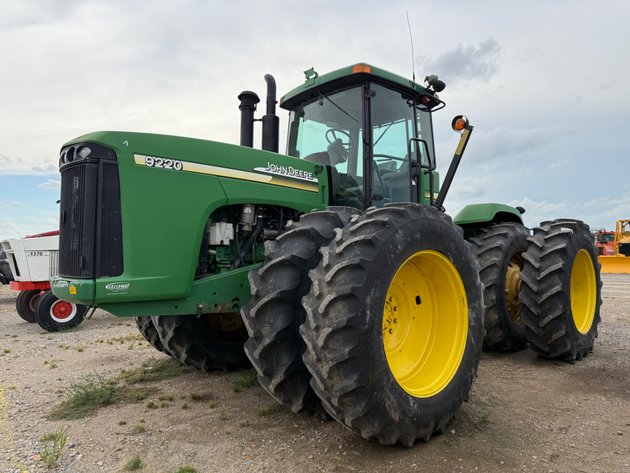 Image for 2005 John Deere 9220 4x4 Articulating Tractor RW9220P031525 Inv# 5200
