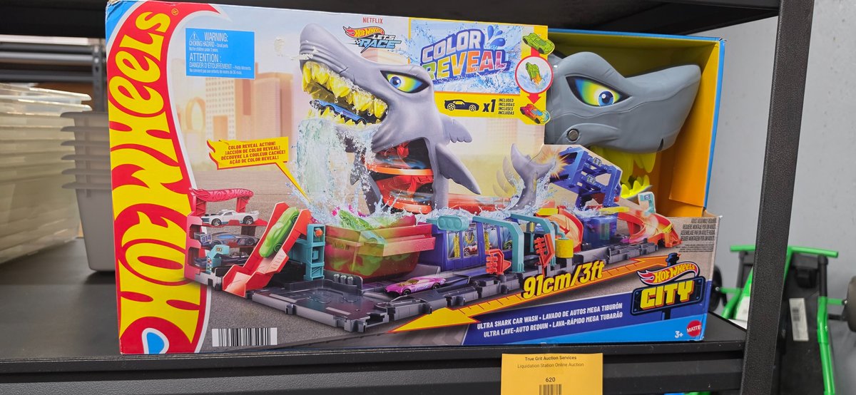 Hot Wheels City Ultra Shark Car Wash Playset