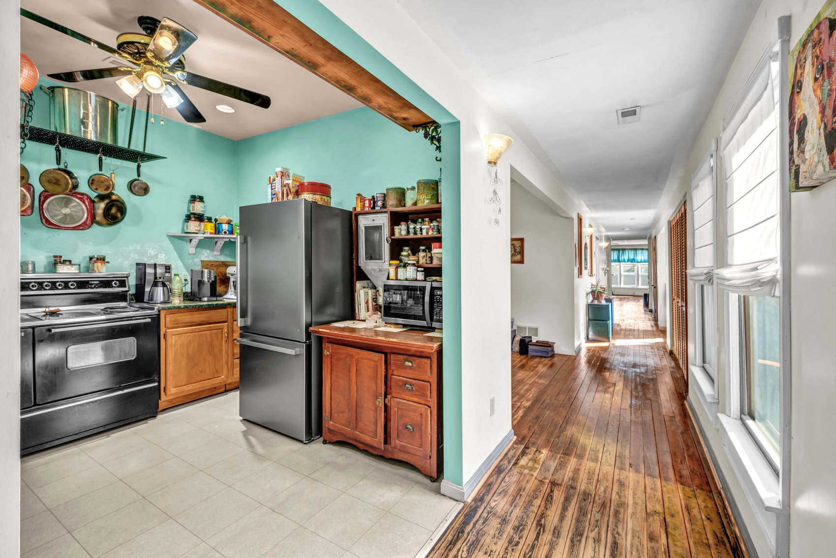 Image for 6050 SF Mixed-Use Retail / 2BR Apartment