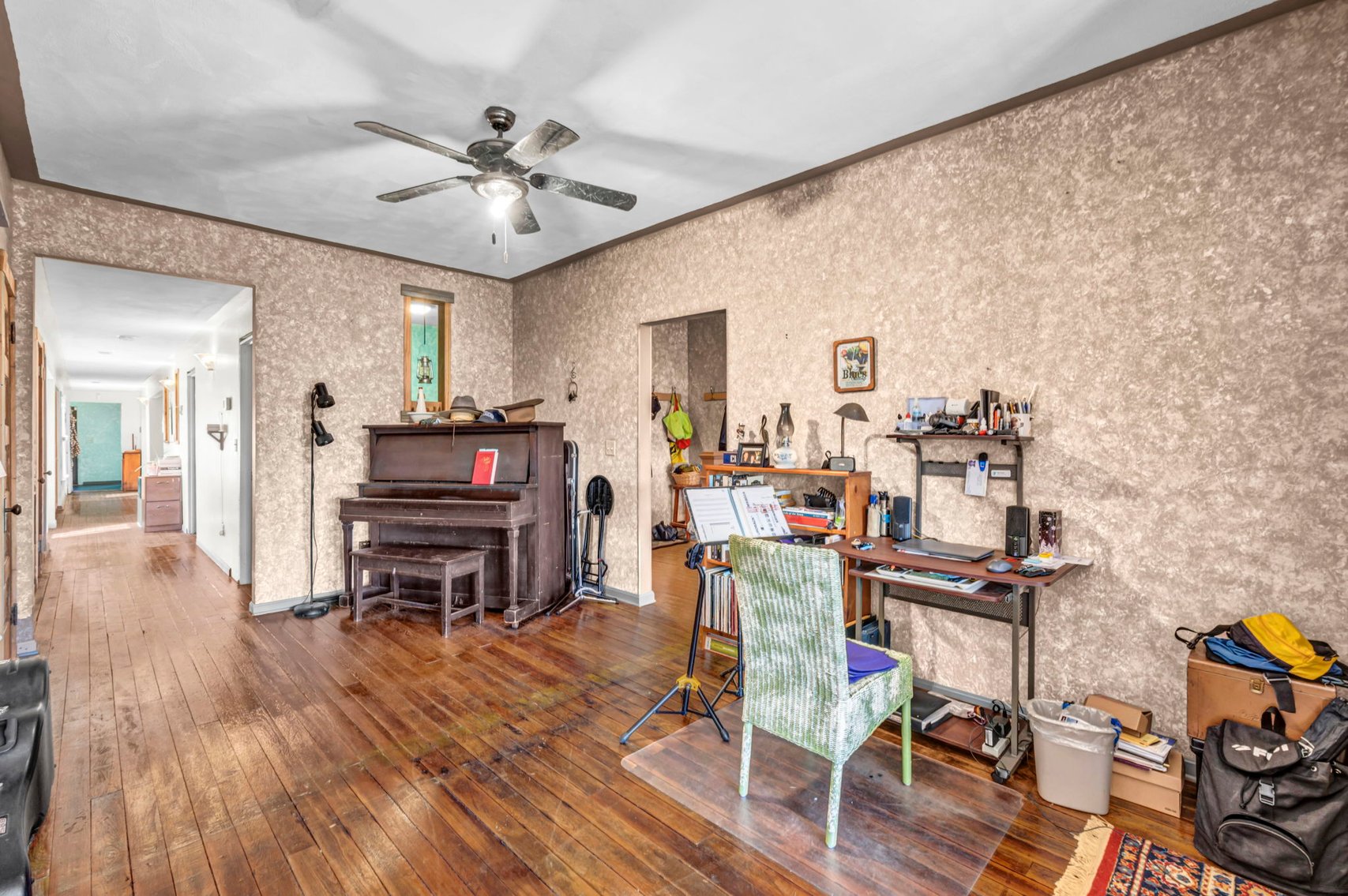 Image for 6050 SF Mixed-Use Retail / 2BR Apartment