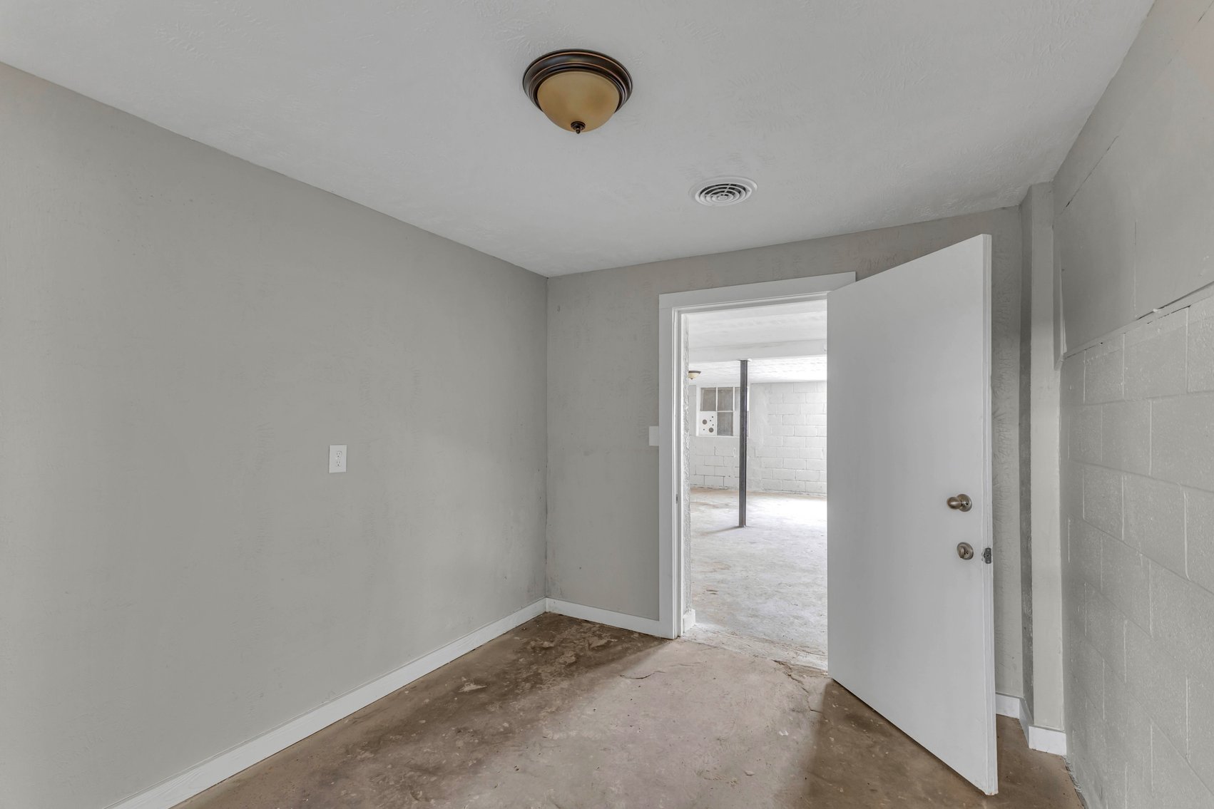 Image for 7424 Bessermer Ave 25,712 SF Industrial Building