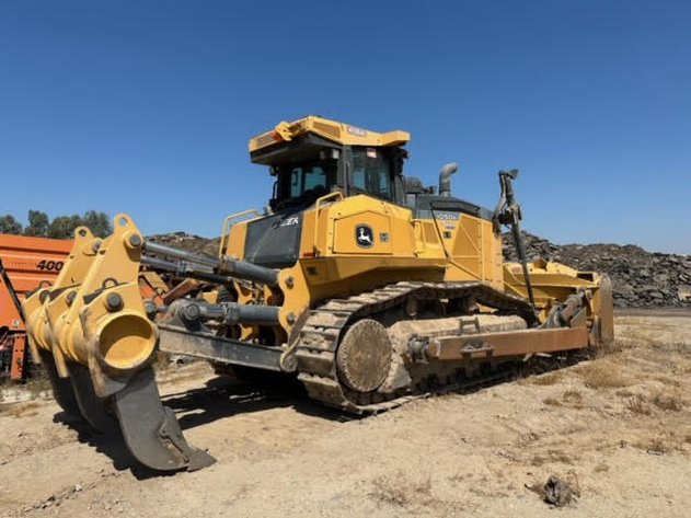 Image for 2016 John Deere 1050K