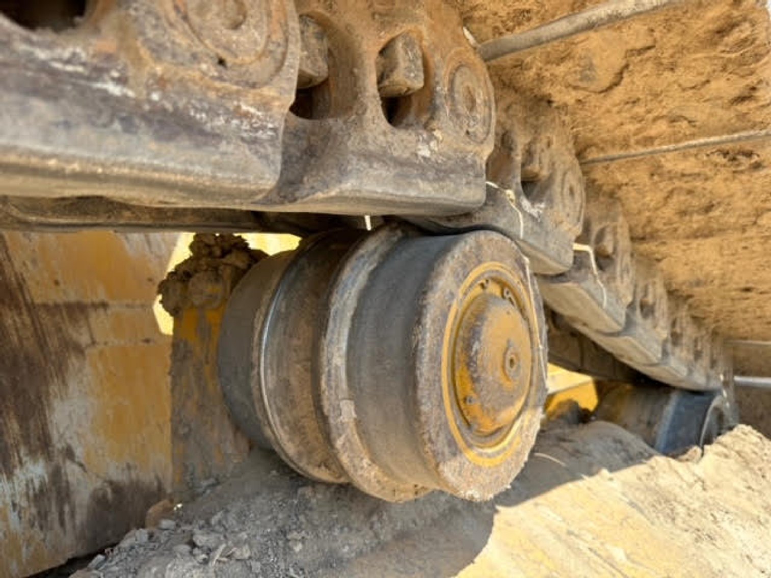 Image for 2016 John Deere 1050K