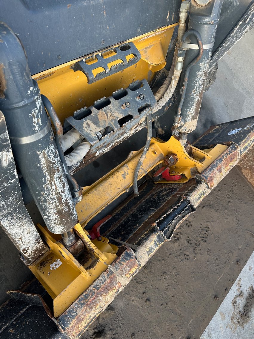 Image for 2019 John Deere 331G