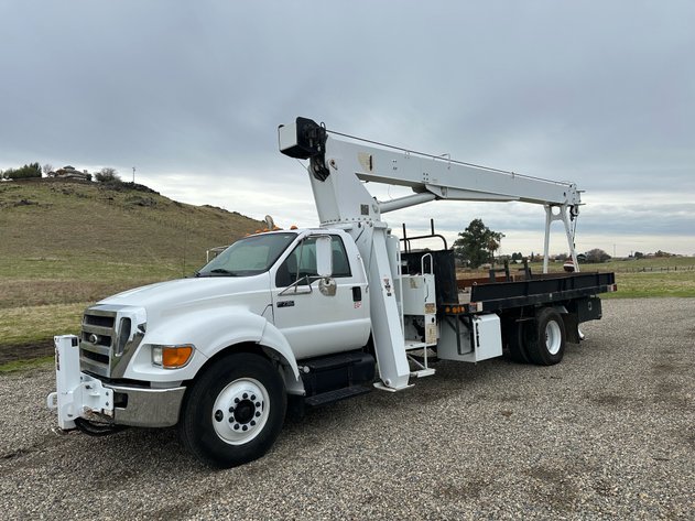 Image for 2009 Altec AC18-70B on 2009 Ford F750
