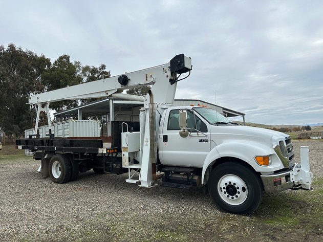 Image for 2009 Altec AC18-70B on 2009 Ford F750