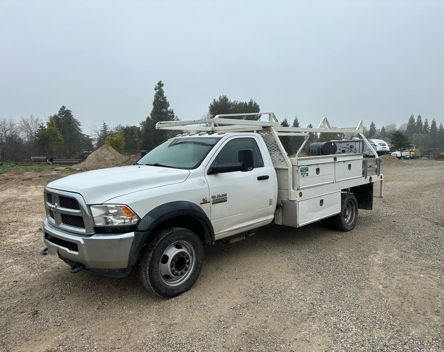 Image for 2014 Ram 4500 Standard Cab Utility Truck