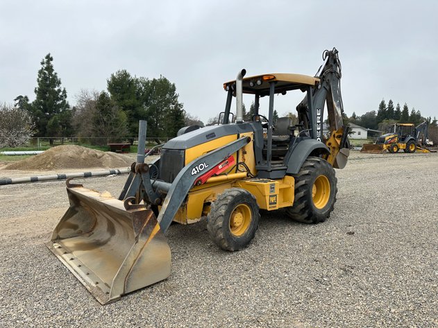 Image for 2015 John Deere 410L 4x4 Backhoe