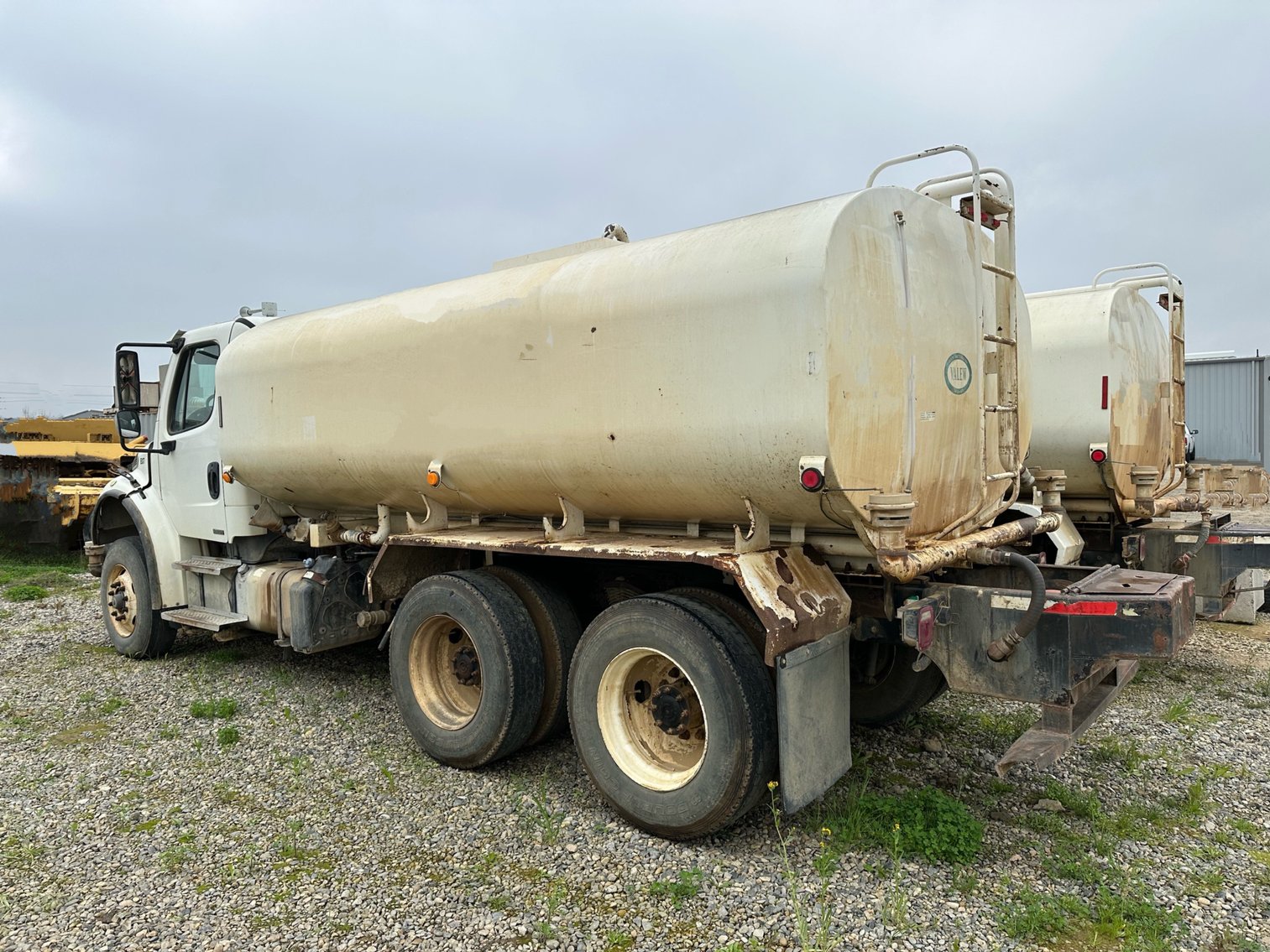 Image for 2011 Freightliner M2 T/A 4000 Gallon Water Truck