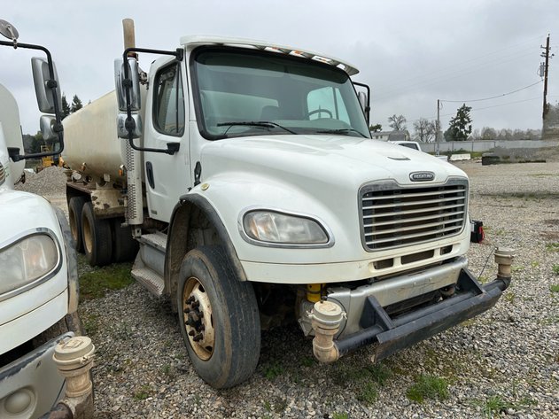Image for 2011 Freightliner M2 T/A 4000 Gallon Water Truck