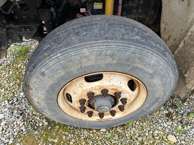 Image for 2011 Freightliner M2 T/A 4000 Gallon Water Truck