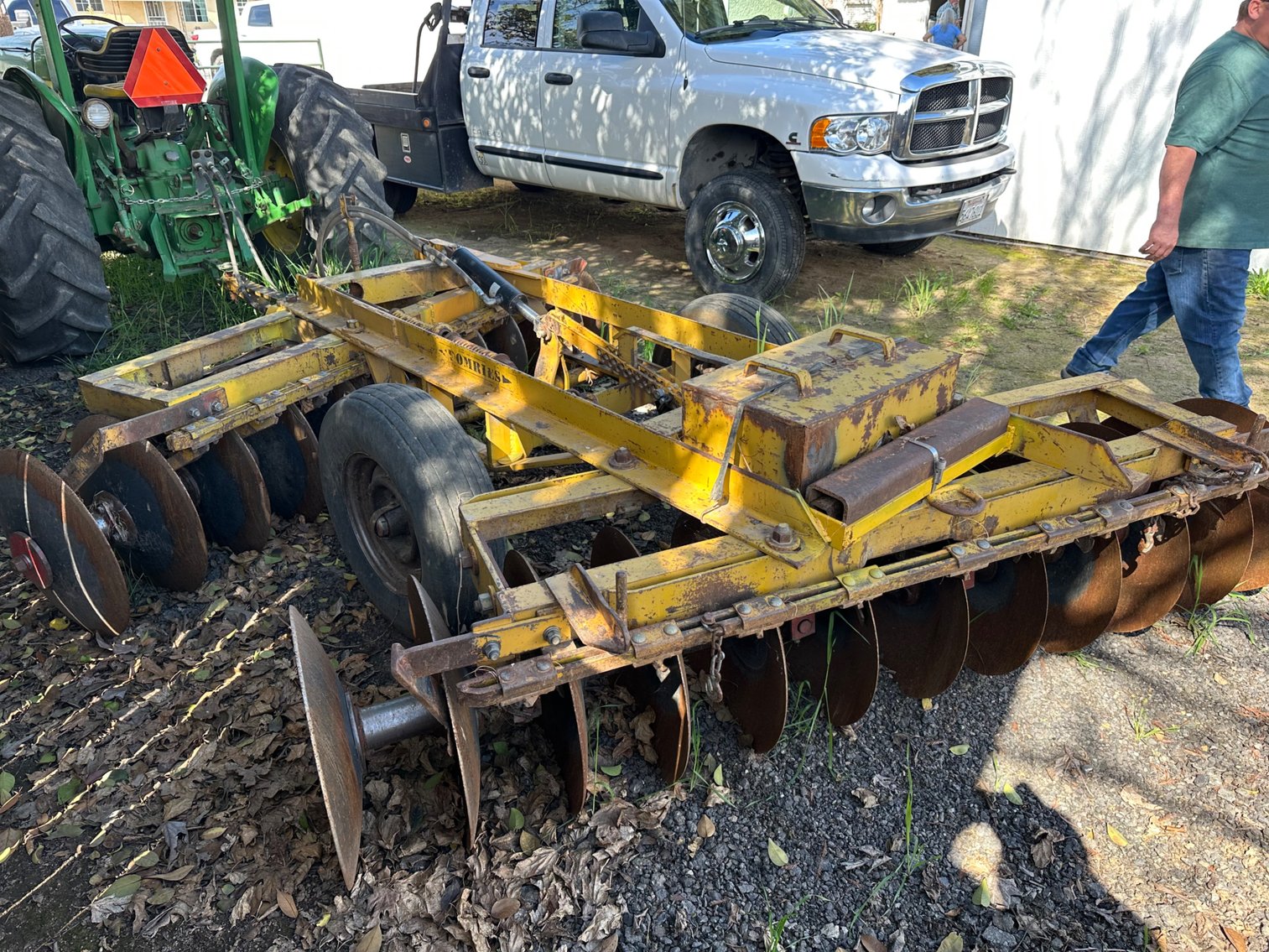 Image for 1990 John Deere 2755 Disc & Scraper Combo