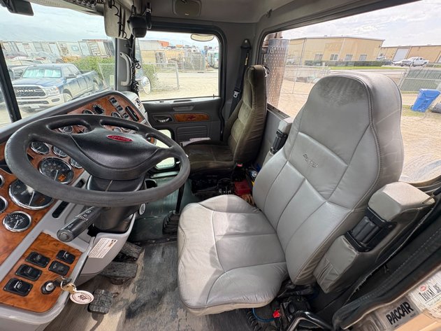 Image for 2006 Peterbilt 378 T/A Heavy Haul